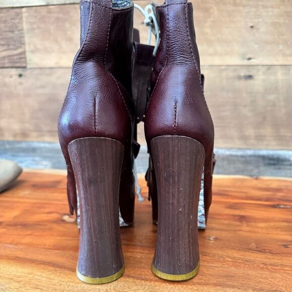 New Irregular Choice Carnaby Bond Red SKY HIGH Platform Brogue Boot Size 6 - Picture 5 of 15